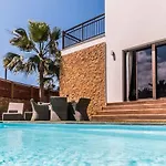 Paradise House: Piscina Privada, Playa 100m