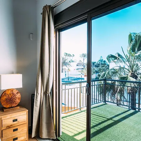 Villa Paradise House: Piscina Privada, Playa 100m Corralejo