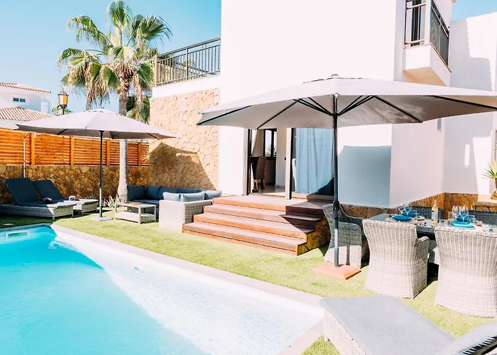 Villa Paradise House: Piscina Privada, Playa 100m